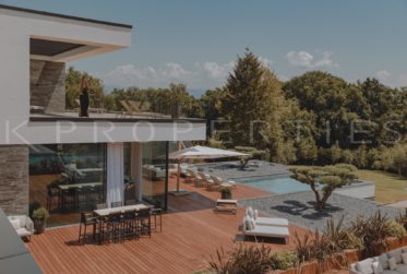 VILLA DE LUXE